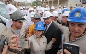 presidente-visito-refineria-cadereyta-foto