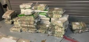 INTERCEPTAN DINERO