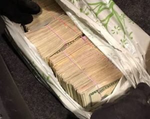 DINERO....