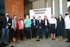 Firma compromiso paridad 1