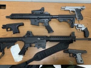 armas---.