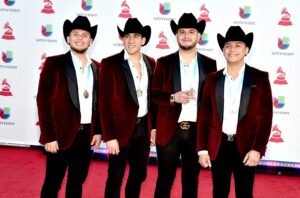 Calibre-50-latin-grammy-red-carpet-l-billboard-1548-compressed