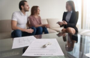 Requisitos y papeles que debes tener a la mano al rentar una vivienda