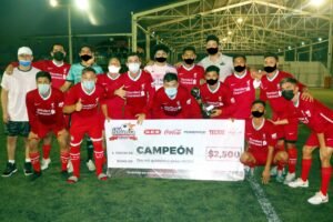 LOS PRIMATES campeones del fútbol 7 nocturno de los Lunes en CasaBella