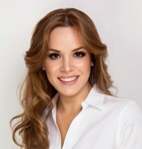 Clara Villarreal~2