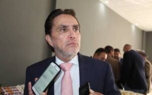 Vinculan a proceso a Alejandro del Valle