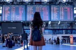 Qué viajar no acabe con tu ‘cartera’ 5 consejos financieros para viajar sin ahogarse en deudas