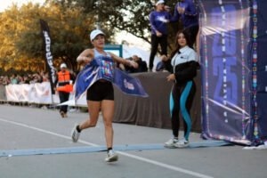 Elia Reyna Mendoza ganadorav5K