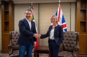EMBAJADORA REINO UNIDO (5)