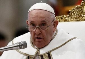 papafrancisco-kHAB-U702966636818eC-1200x840@diario_abc