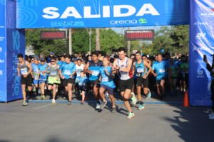 salida 5k carrera azul arena