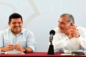 Javier-May-y-adan-augusto-lopez-2