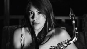 saxofonista-maria-elena-rios