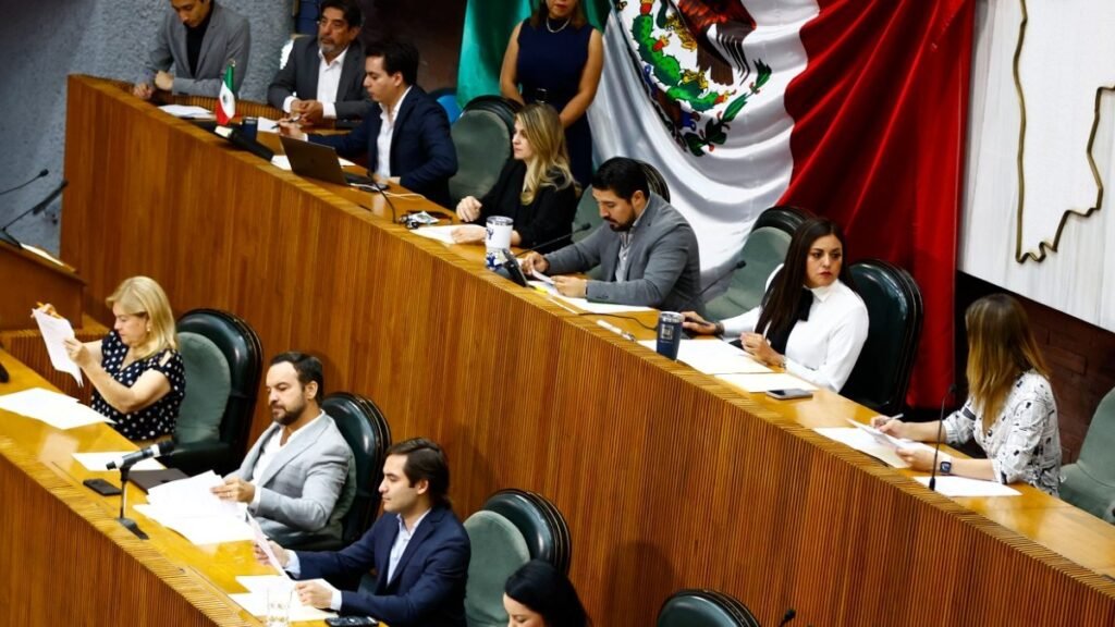 tema-presupuestal-puso-partidos-defensiva